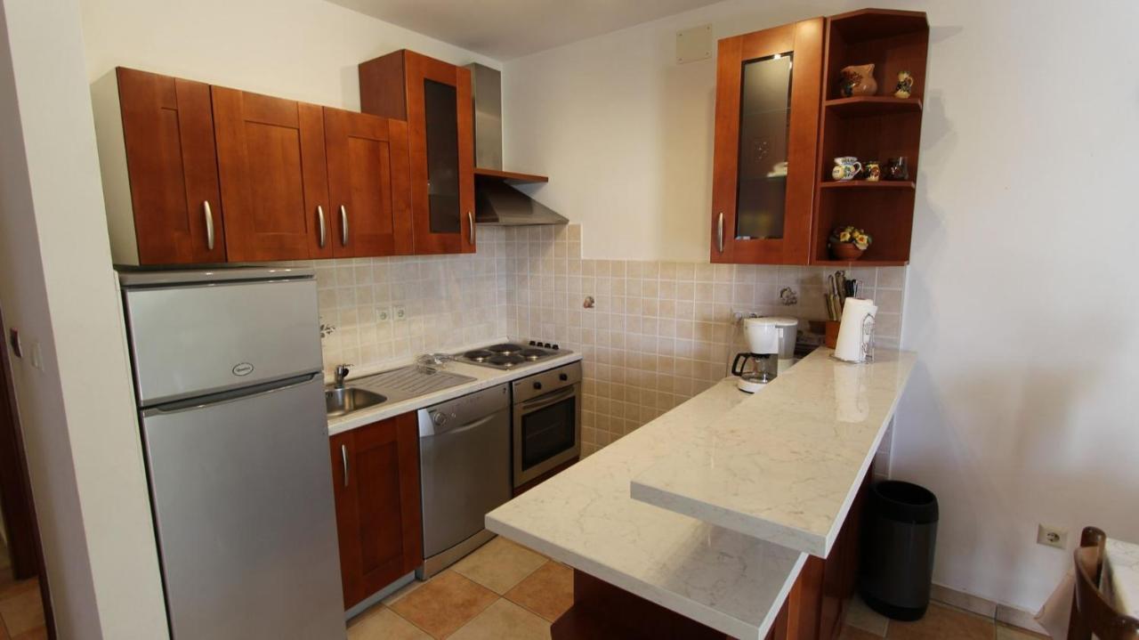 Apartments Kirincic Sveti Vid-Miholjice Екстериор снимка