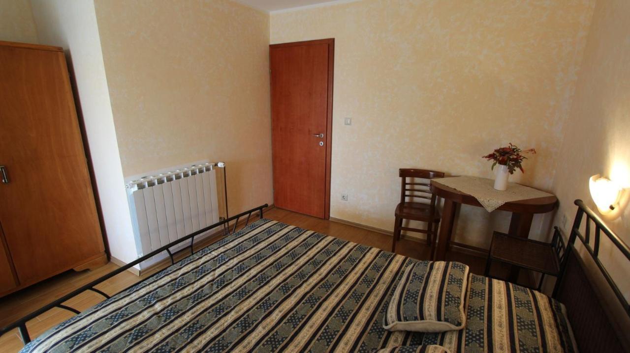 Apartments Kirincic Sveti Vid-Miholjice Екстериор снимка