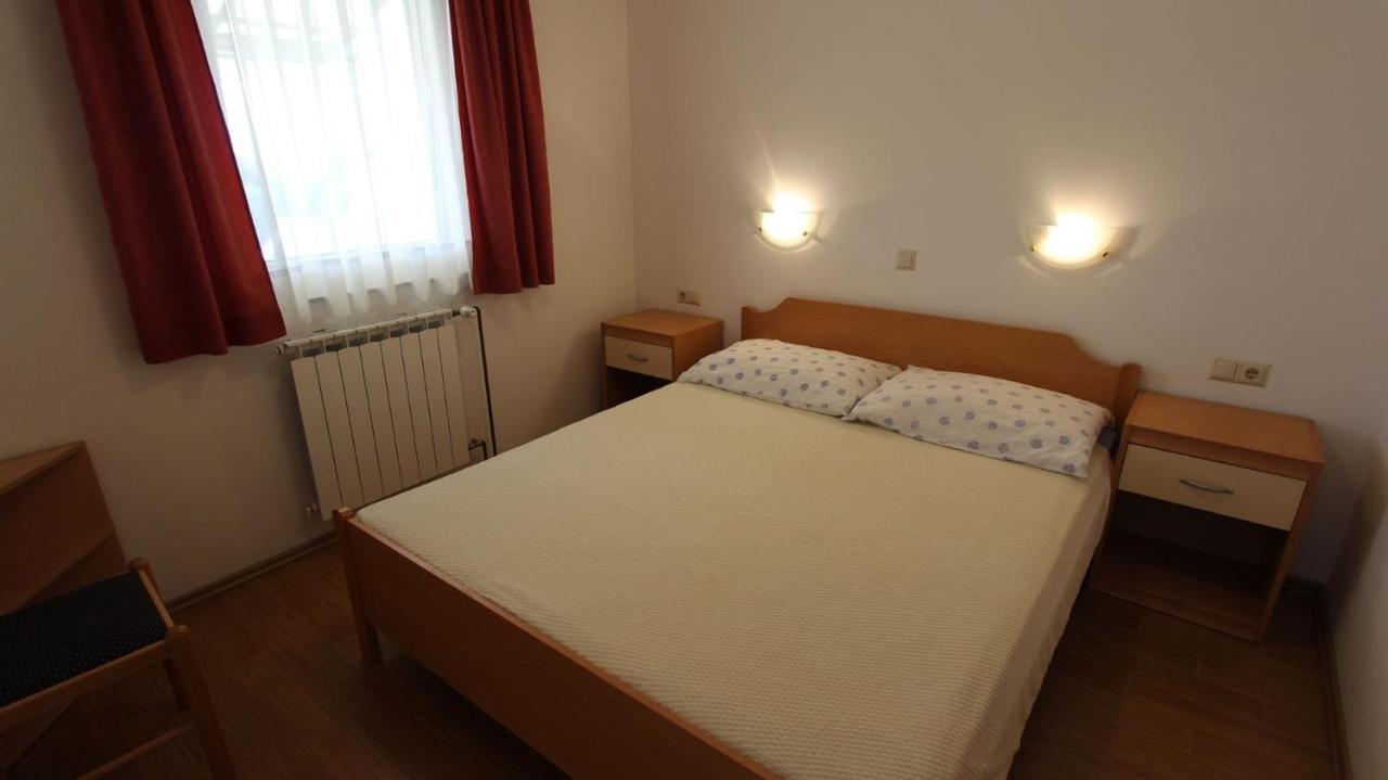 Apartments Kirincic Sveti Vid-Miholjice Екстериор снимка