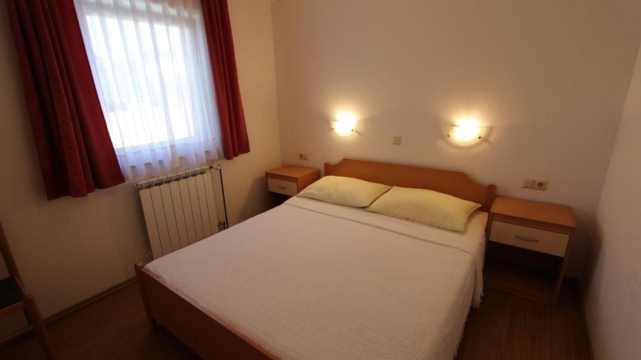 Apartments Kirincic Sveti Vid-Miholjice Екстериор снимка